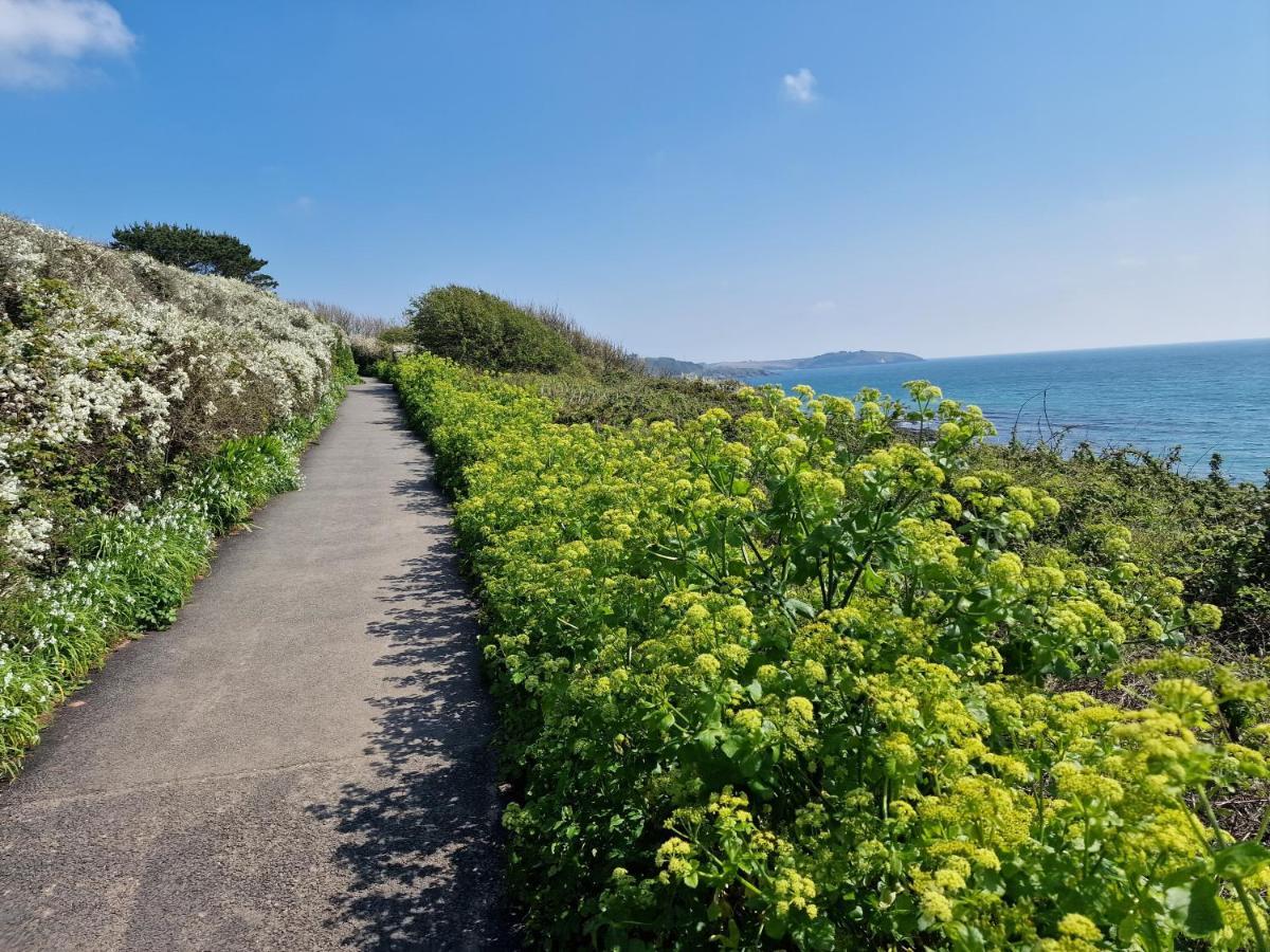 Blue Hills Luxury Apartment, Bay Front With Parking Φάλμαουθ Εξωτερικό φωτογραφία