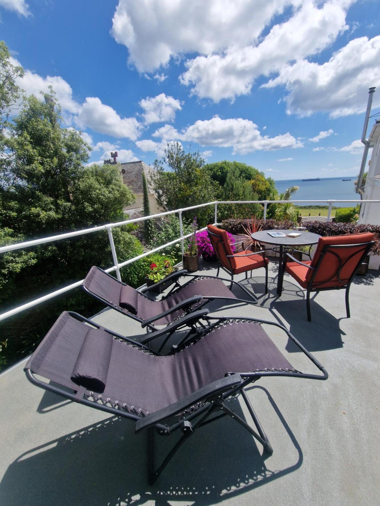 Blue Hills Luxury Apartment, Bay Front With Parking Φάλμαουθ Εξωτερικό φωτογραφία